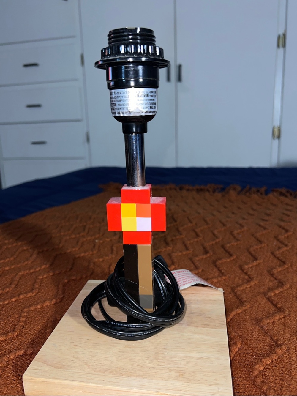 Minecraft Side table Light - Picture 5 of 5